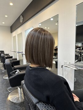 カフネ(KAHUNE) ハイライト、ボブ