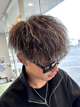 カルム ヘアー レーヴ(Calm hair reve) 縦落ちツイスト×ホワイトメッシュ