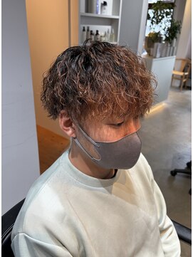 ジゼラ(GISELA) 刈り上げマッシュ ツイストスパイラルパーマ