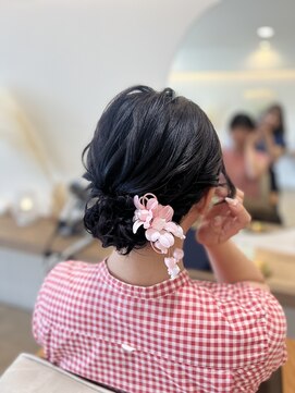 シー(she.) 浴衣セット  ヘアアレンジ ゆるふわ