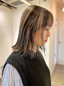 ルーム(Loom.) デザインカラーコントラストハイライト切りっぱなしボブ