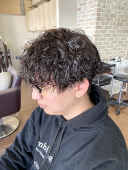 再現性の高いスタイルで、忙しい朝のスタイリングも簡単に！ON/OFFキマるスタイルを創り上げます☆