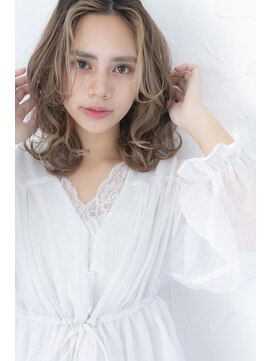 プライズ アイリス 池袋東口店(prize Iris) ハイトーンフェイスフレーミングカラー