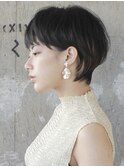 耳かけくびれショート/セシルカット/毛先パーマ/30代40代