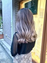 ハグ 横浜(HUG)&nbsp;バレイヤージュ　ホワイトブロンド