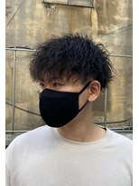 ドルクス 日本橋(Dorcus)&nbsp;縦落ちツイストスパイラル　マッシュ　無造作パーマ