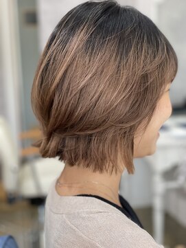 スナリー(Snaly) 切りっぱなし/ボブ/レイヤー/大人可愛い/外ハネ