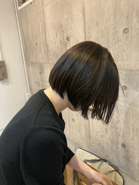 イズミ(Izumi) bobストレート