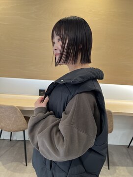 デルタ(Delta) #切りっぱなしボブ#カジュアル#ミニボブ＃ウェットヘア