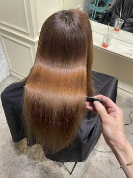 ロロ(ro-ro) 【恵比寿 ro-ro】ハイダメージ毛の美髪縮毛矯正