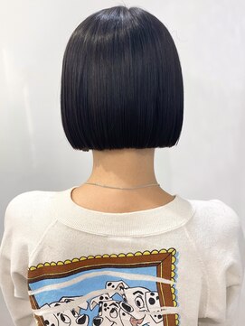 モリオフロムロンドン 松戸店(Morio from London) 【松戸　石山千尋】黒髪切りっぱなしミニボブワイドバング