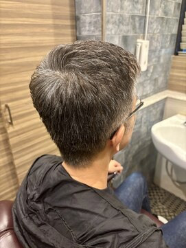 銀座マツナガ 神田店 メンズショート40、50代人気ビジネスパーマ刈り上げさっぱり