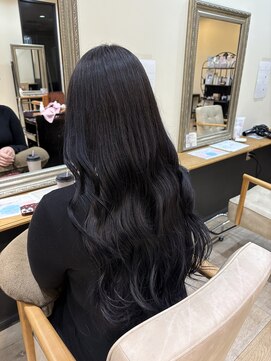 ケア アンド デザイン ココロ(care&design KOKORO) 韓国風 × ブルーブラック　瀧澤 汐