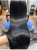 大人ブルーブラックグレージュ似合わせカット美髪うる艶愛され