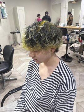 エル(EL by green) 《tomi》ブリーチ×パーマ