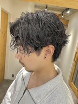 クオル 円山(QOL)&nbsp;無造作パーマシャドウパーマセンターパート無造作センターパート