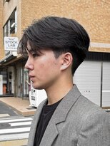 カルム(kalm)&nbsp;毛流れセンターパートニュアンスパーマカルマヘアメンズパーマ