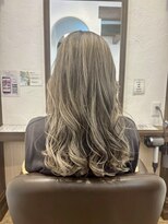 アミリー ひたち野うしく店(Amily)&nbsp;ハイライトバレイヤージュダブルカラーケアブリーチ20代30代