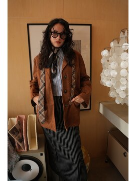 パレス(PAALS) ヨーロッパ女性