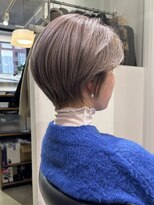 パークホワイト 代官山(PARK White) ボブウルフハッシュカットショートハイトーン小顔カット