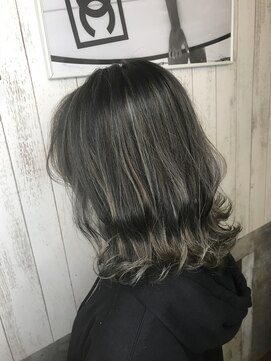 ヘアーズルーム 近鉄八尾(hair's RooM) 透明感◎シルバーハイライト
