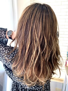 ヴァイブス(vibes) バレイヤージュ