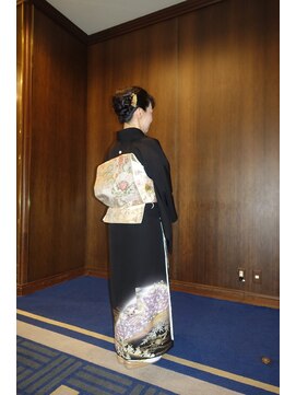 ミナル美容室 留袖着付け