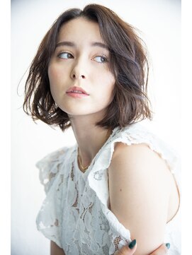 ビューティーアンドケアカロン(Beauty and Care CALON) 【アンニュイな立体感】甘いヴェールを纏ったフェミニンロブ