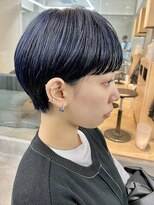 ソーコ 渋谷(SOCO) マッシュショートボブネイビーアッシュ前髪あり丸みショートボブ