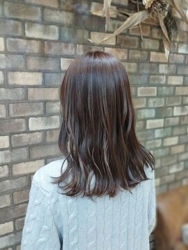 ネウィ 八王子(newi) 大人かわいいくびれミディ艶々グレージュカラー/ウェット