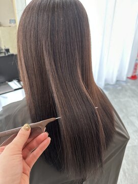 ラベスト バイ セロ 池袋メトロポリタン前(LOVEST by CERO) ストレートロングスタイル【髪質改善・弱酸性縮毛・池袋駅】