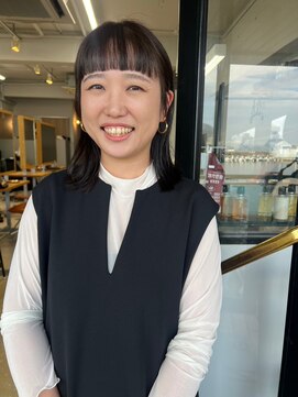 フィルム(FiLMs) アーチワイドバング/ミディアムボブ