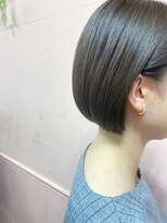 イルウィ(irwi)&nbsp;【トレンド】ミニボブ　透明感グレージュカラー