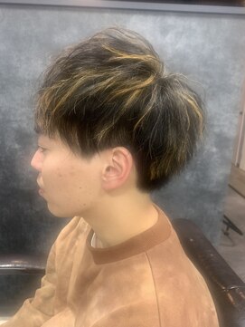 イズムファクトリーヘア(ism factory hair) ハイライト/メッシュショート