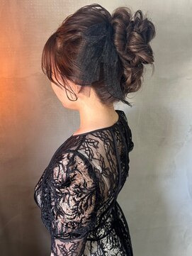 オリ('Oli) ふわふわアップヘア