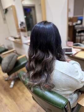 ケイズプラスカラン(HAIR AND MAKEUP K's PLUS calin) 【倉敷 沖/calin】グラデーションカラー