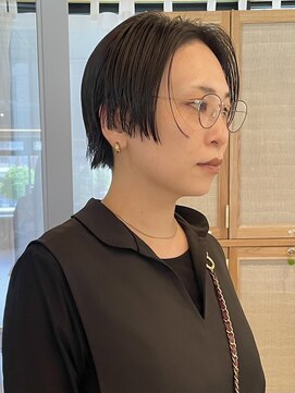 スリー ナカノシマ(three. Nakanoshima) 【three.中之島】お洒落ハンサムショート