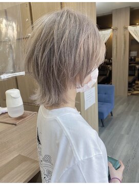 グラムアッシュ(GLAM ASH) ホワイトウルフ