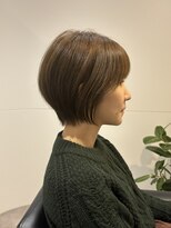 ブルーベイル(Blue Veil.)&nbsp;20代30代40代前下がりストレート小顔補正立体カット