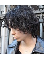 オーシャントーキョー ホワイト 原宿(OCEAN TOKYO WHITE)&nbsp;ミディアム波巻きツイストスパイラルセンターパートウルフ