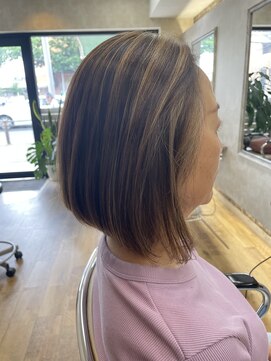 ヘアアンドメイク アリス(hair&make ALICE produce by COLT) ボブ　ハイライト　ゴールドベージュ　白髪ぼかし