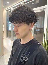 ツイストスパイラルや波巻きもお任せ下さい！動きと立体感で印象が変わるメンズ専用パーマ◎