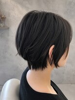 ワンエイティ(180°)&nbsp;大人可愛いショート