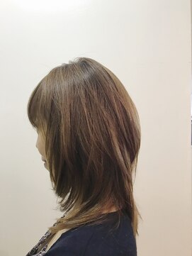 パティオン(PATIONN) 艶出しストレート×トップふんわりレイヤー【表参道 青山 原宿】