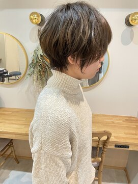 アンリー(Anree) 【Anree】明るめベージュ×軽めショート