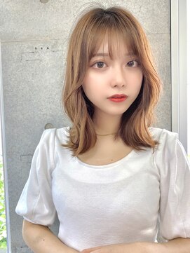 リコバイアフロート(riko by afloat) ナチュラルくびれレイヤー/顔まわりカット/キャラメルベージュ