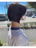 シンプル前下がりボブ