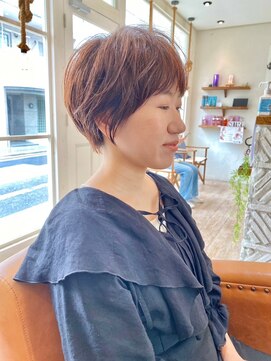 アデプト 綾瀬店(adept) ブラウンベージュ【綾瀬/北千住/亀有】