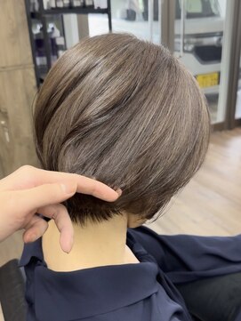 ヴィフ 大船(VIF) 白髪ぼかし/脱白髪染め/ショート/ショートボブショートヘア