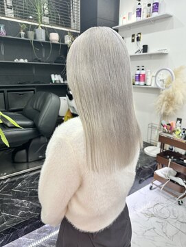 チュダック(ChuDuck) 韓国風《ペールシルバー》ハイトーン/ケアブリーチ/ダブルカラー